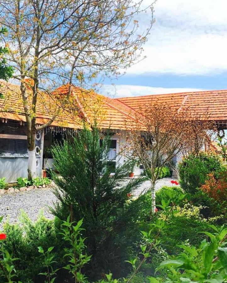 Villa Lukash Yanoshi Eksteriør billede