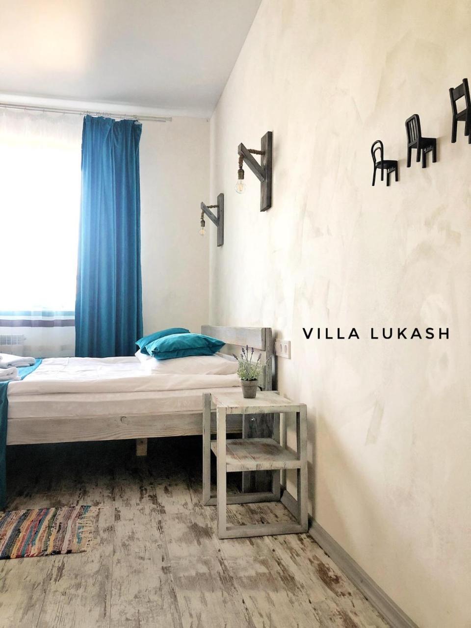 Villa Lukash Yanoshi Eksteriør billede