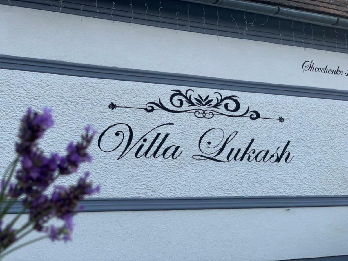 Villa Lukash Yanoshi Eksteriør billede
